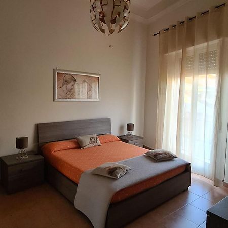 Charme In Aci Castello Apartment Ngoại thất bức ảnh